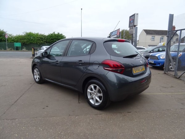 Used Peugeot 208 2016 for sale - 74832920: Photo 3