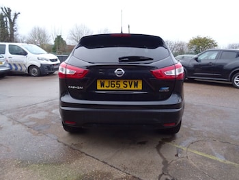 Used Nissan Qashqai 2015 for sale - 76922725: Photo