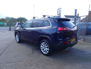 Used Jeep Cherokee 2014 for sale - 76319501: Photo