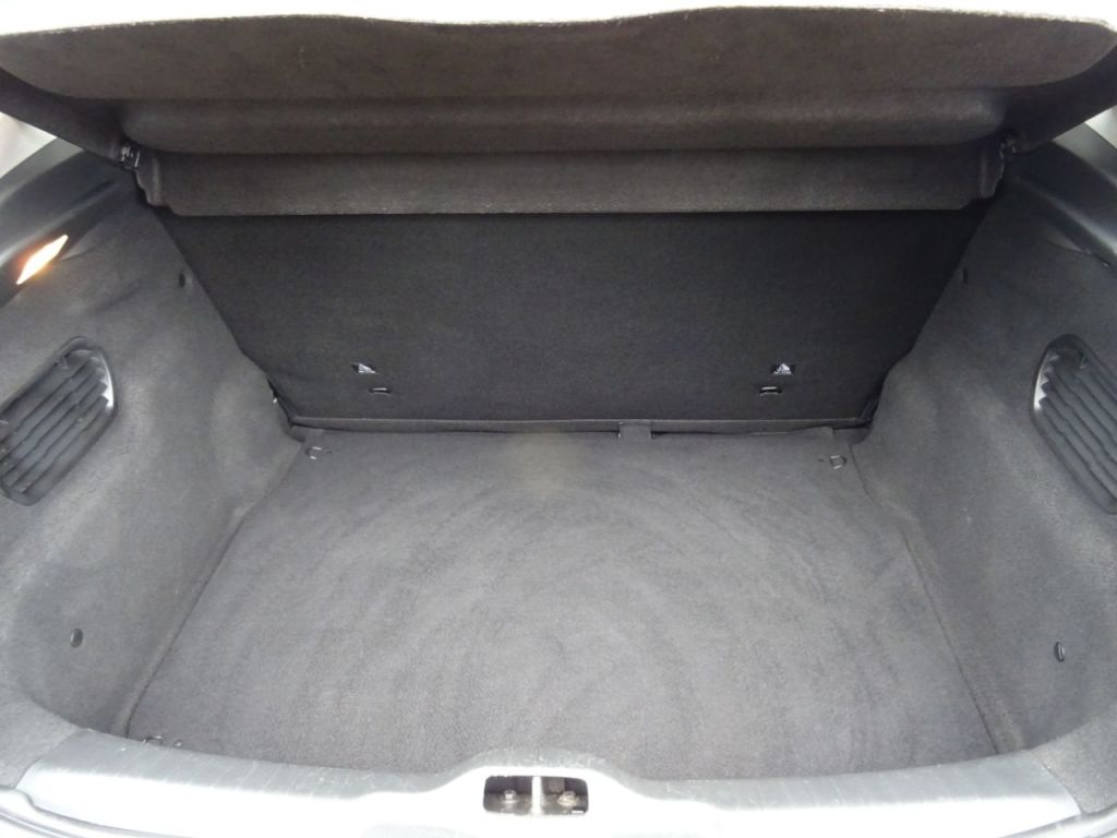 Used Citroen C4 Cactus 2015 for sale - 76611485: Photo 11