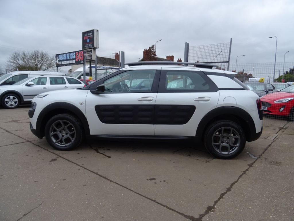 Used Citroen C4 Cactus 2015 for sale - 76611485: Photo 2