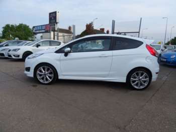 Used Ford Fiesta 2016 for sale - 74915700: Photo
