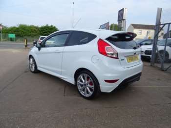 Used Ford Fiesta 2016 for sale - 74915700: Photo
