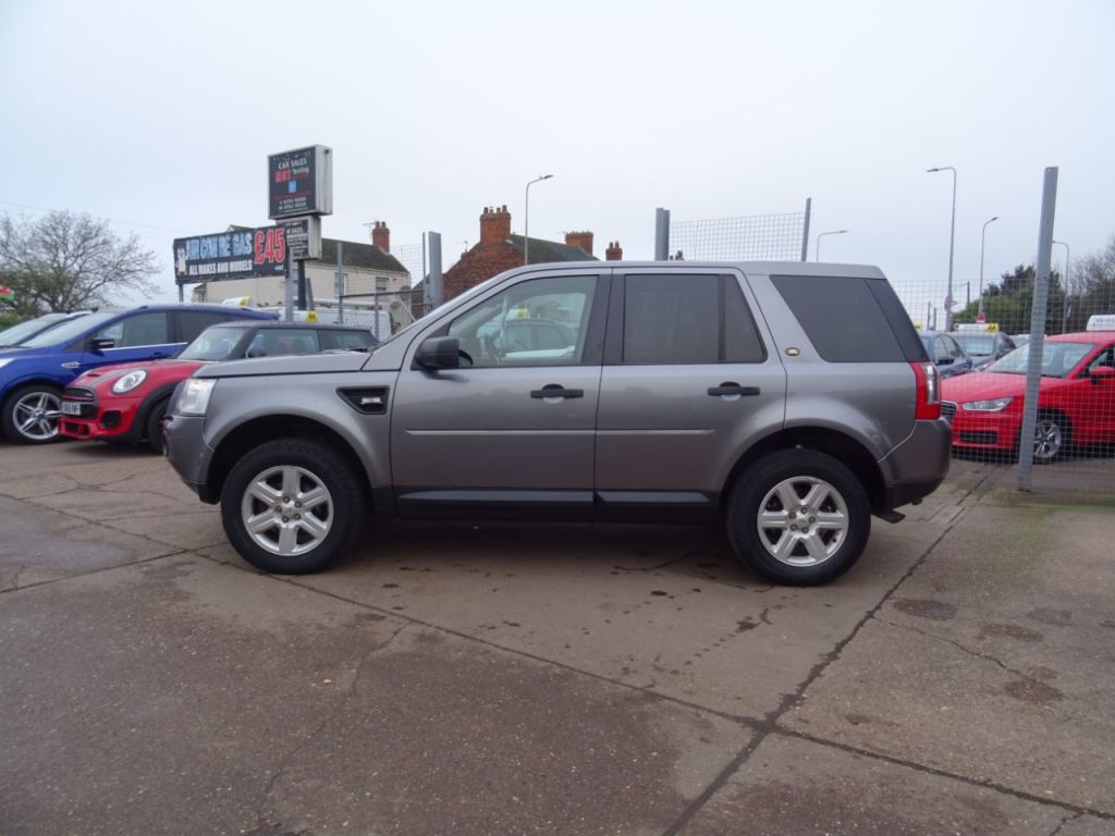 Used Land Rover Freelander 2007 for sale - 76882918: Photo 2