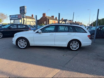 Used Mercedes-Benz C Class 2010 for sale - 78457490: Photo