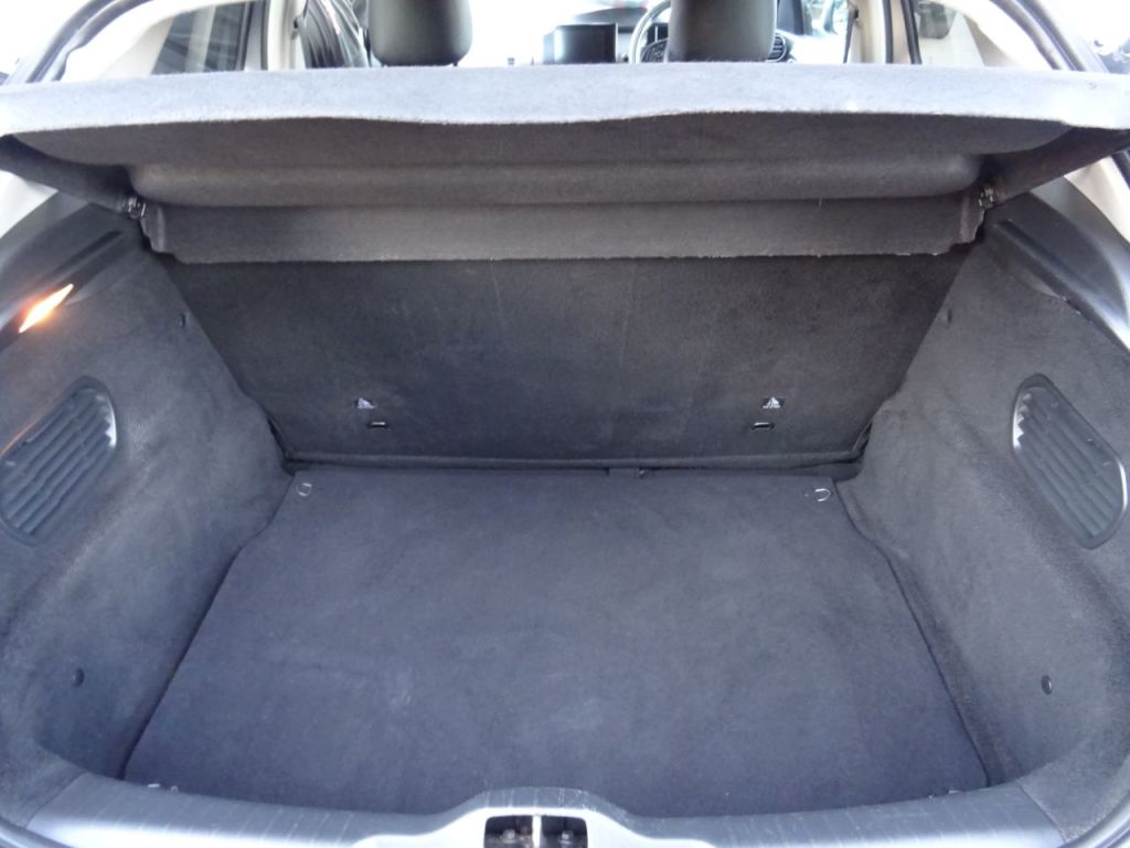 Used Citroen C4 Cactus 2016 for sale - 77607999: Photo 11