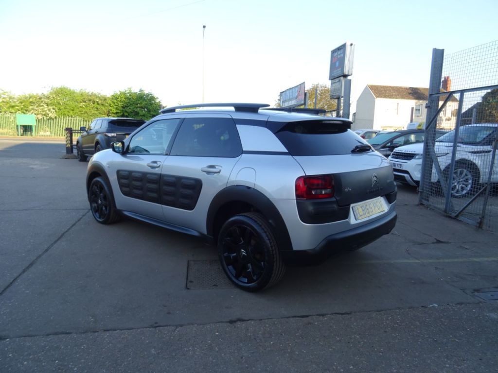 Used Citroen C4 Cactus 2016 for sale - 77607999: Photo 3