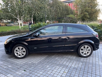 Vauxhall Astra feature image 1