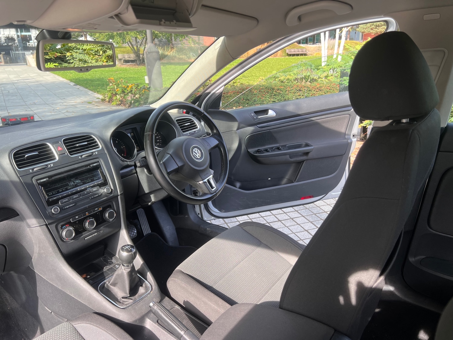Used Volkswagen Golf 2012 for sale - 76380399: Photo 11