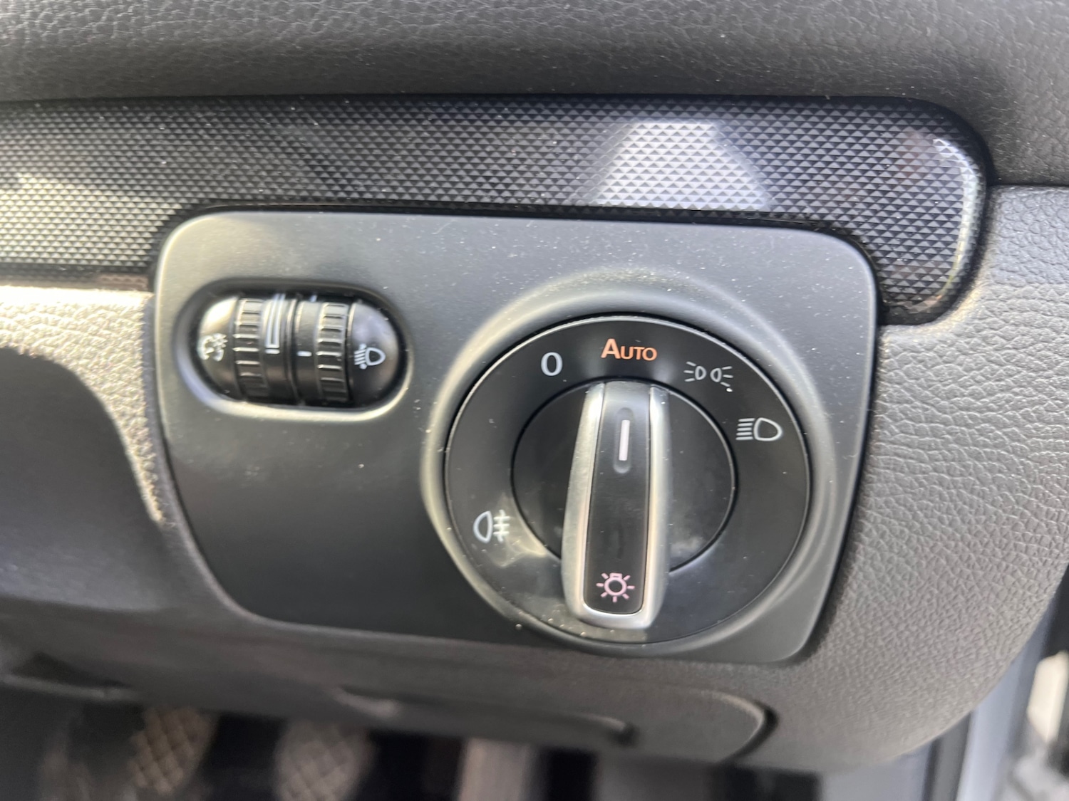 Used Volkswagen Golf 2012 for sale - 76380399: Photo 15