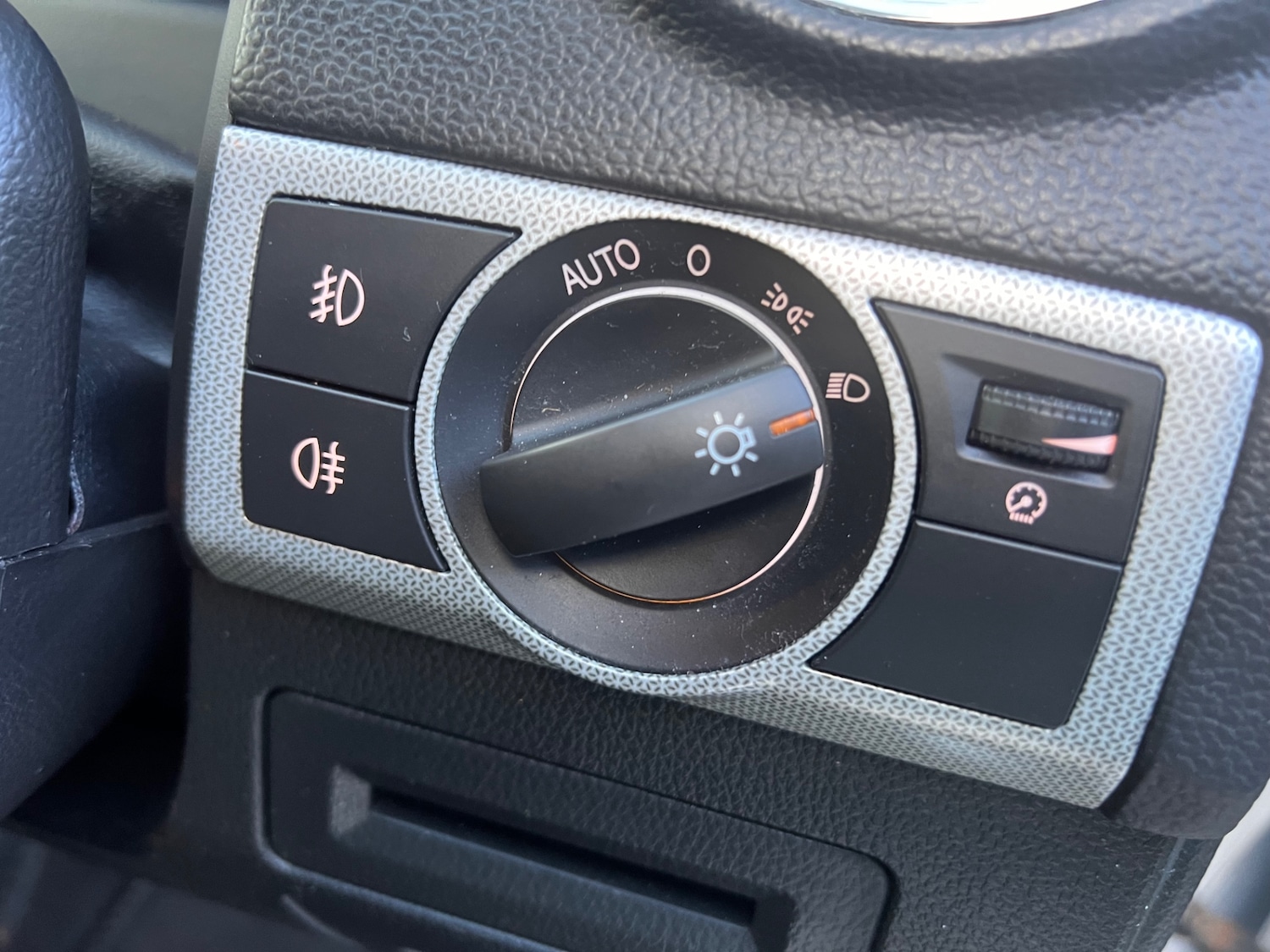 Used Vauxhall Antara 2014 for sale - 76369479: Photo 17