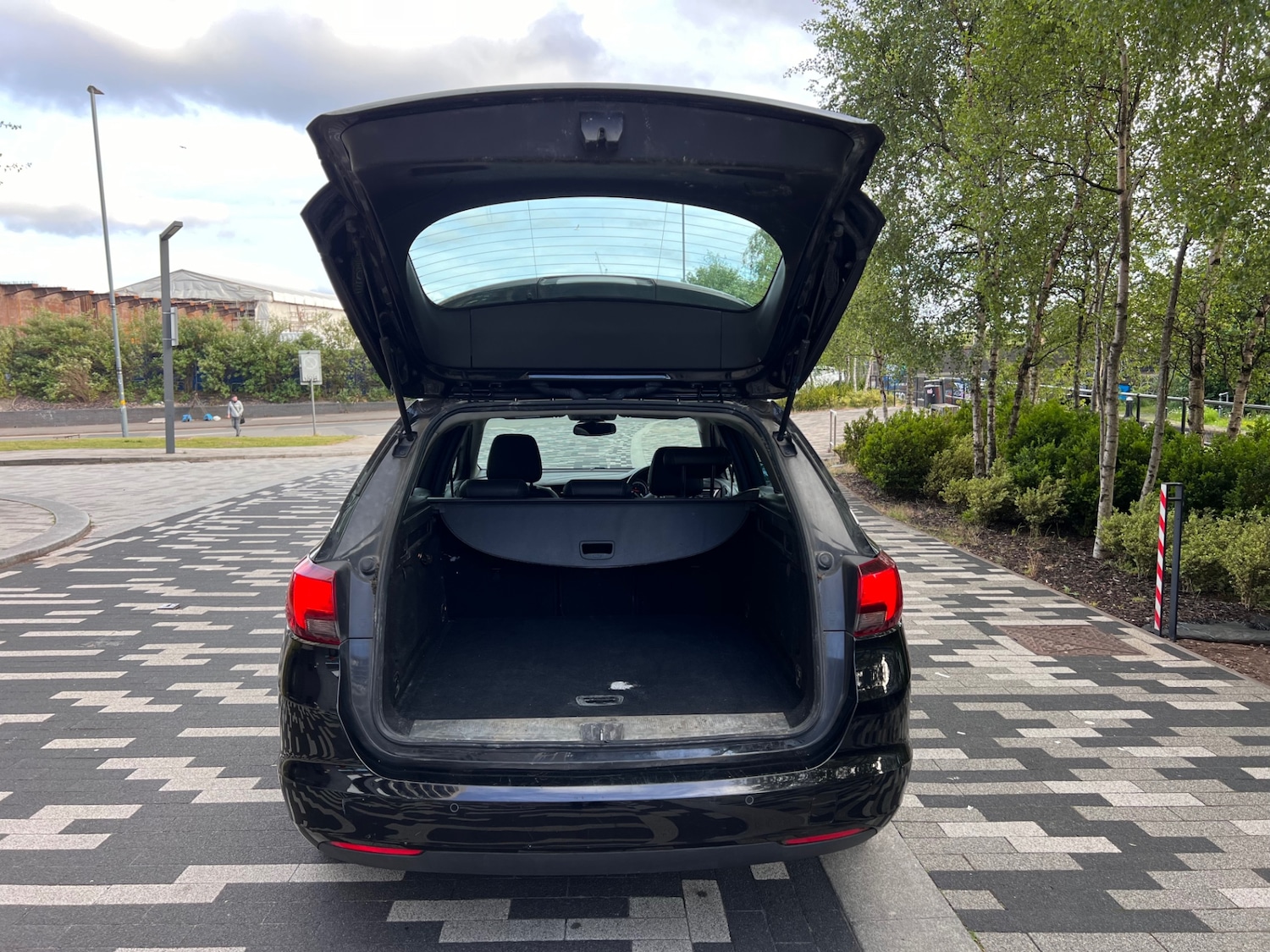 Used Vauxhall Astra 2017 for sale - 76407794: Photo 3