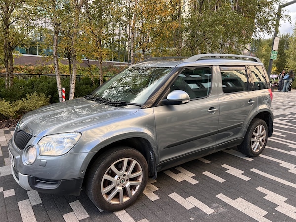 Used Skoda Yeti 2011 for sale - 76325864: Photo 2