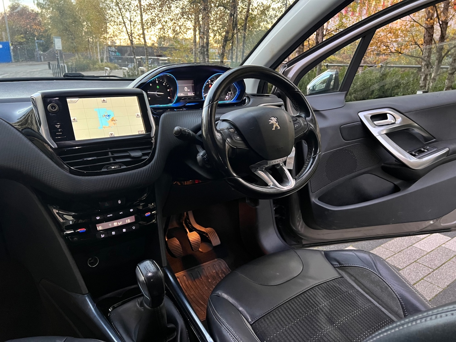 Used Peugeot 2008 2014 for sale - 76473953: Photo 13