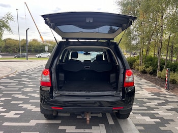 Used Land Rover Freelander 2011 for sale - 76107628: Photo