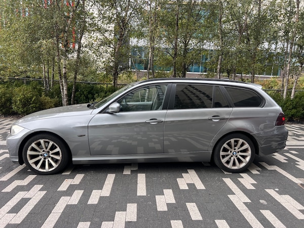 Used BMW 3 Series 2010 for sale - 76212217: Photo 1