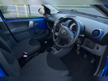 Used Toyota AYGO 2010 for sale - 77735794: Photo