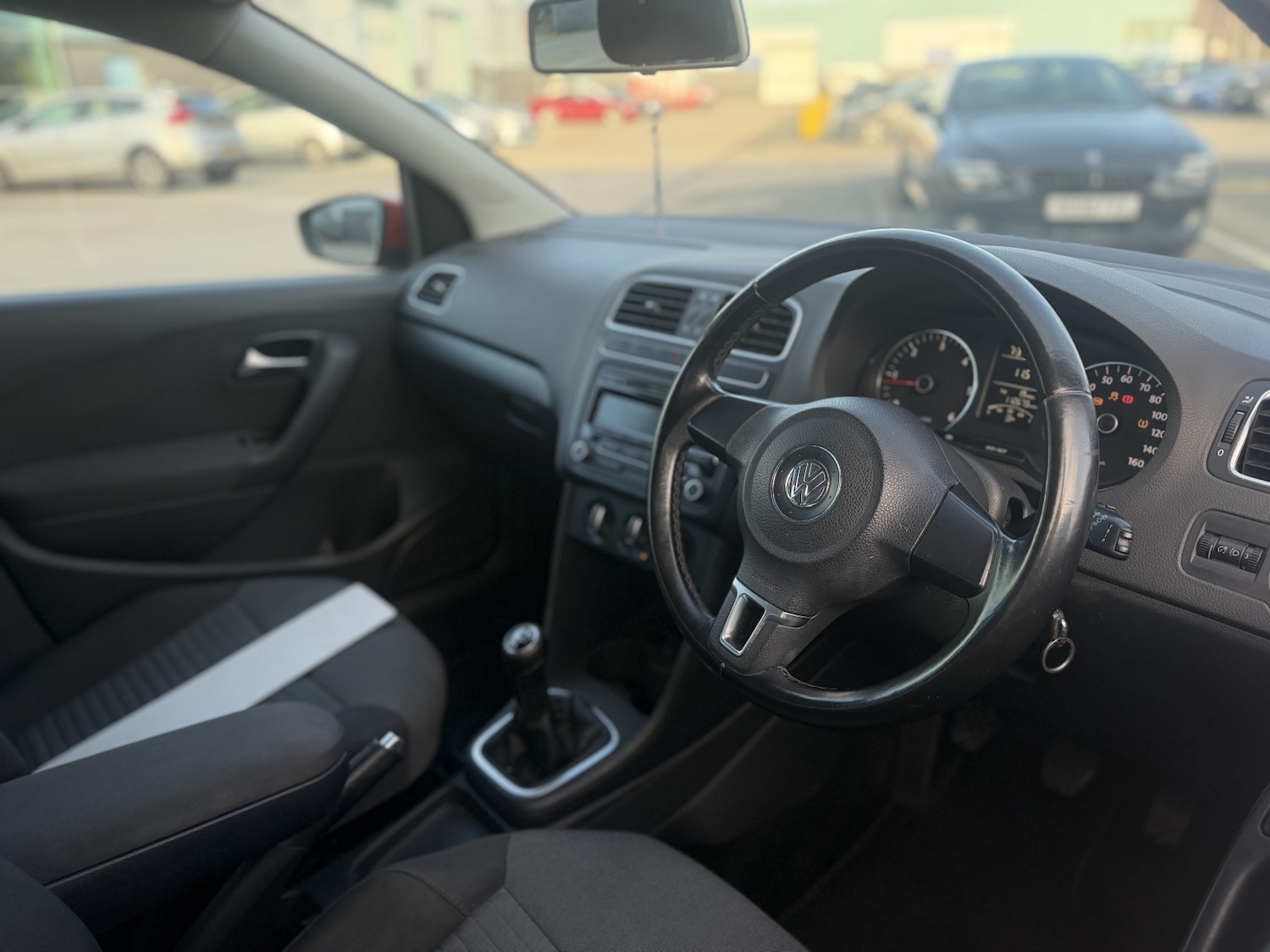 Used Volkswagen Polo 2010 for sale - 77844930: Photo 5