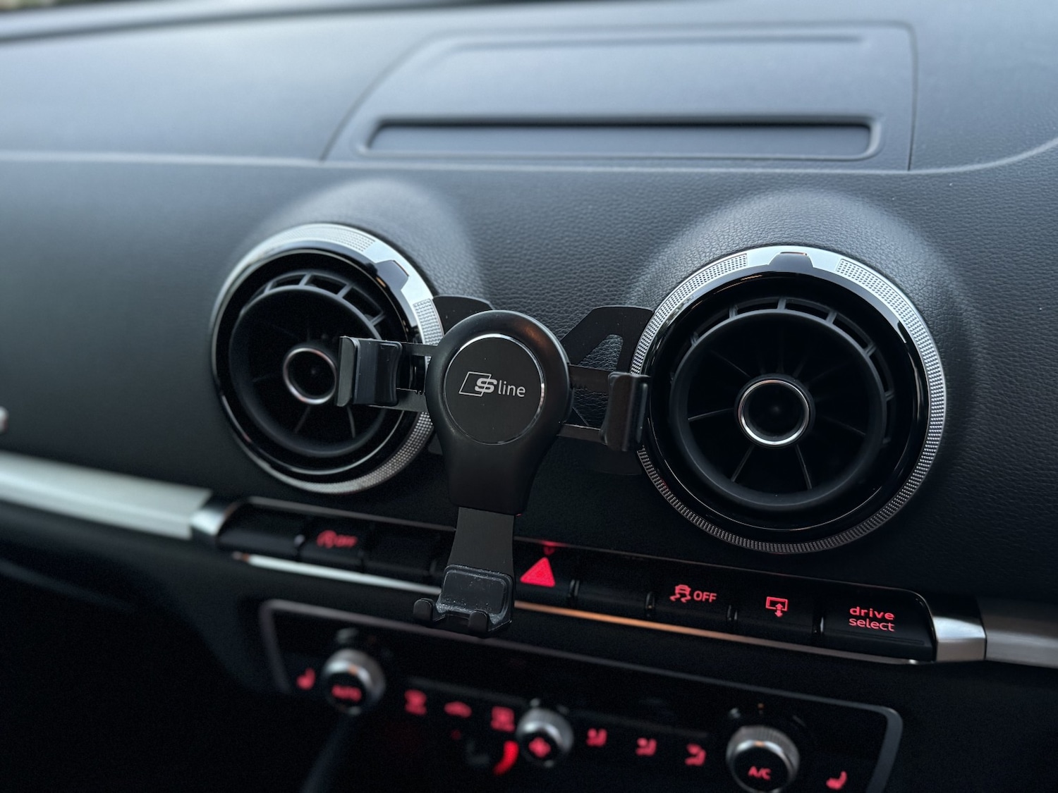 Used Audi S3 2014 for sale - 76455505: Photo 35