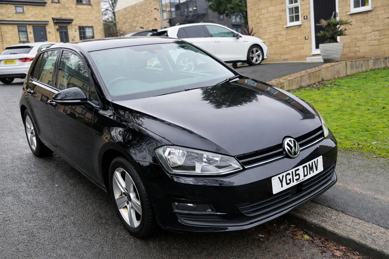 Used Volkswagen Golf 2015 for sale - 77555048: Photo 2