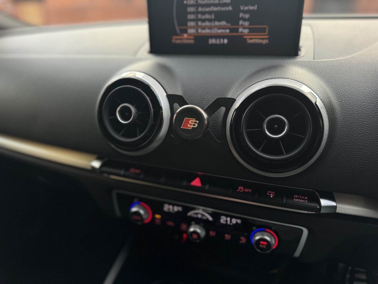 Used Audi A3 2014 for sale - 76430860: Photo 14