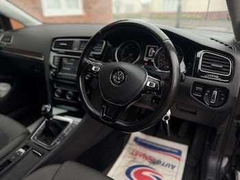 Used Volkswagen Golf 2013 for sale - 77851329: Photo