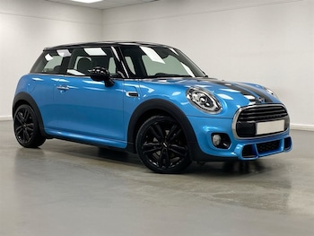 Used MINI Hatch 2019 for sale - 77210582: Photo