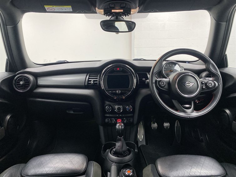 Used MINI Hatch 2019 for sale - 77210582: Photo 4