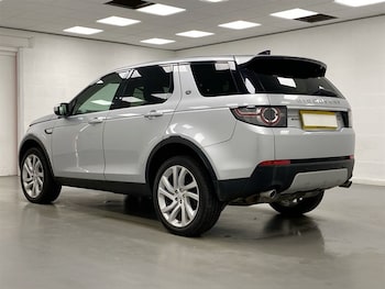 Used Land Rover Discovery Sport 2018 for sale - 78637672: Photo