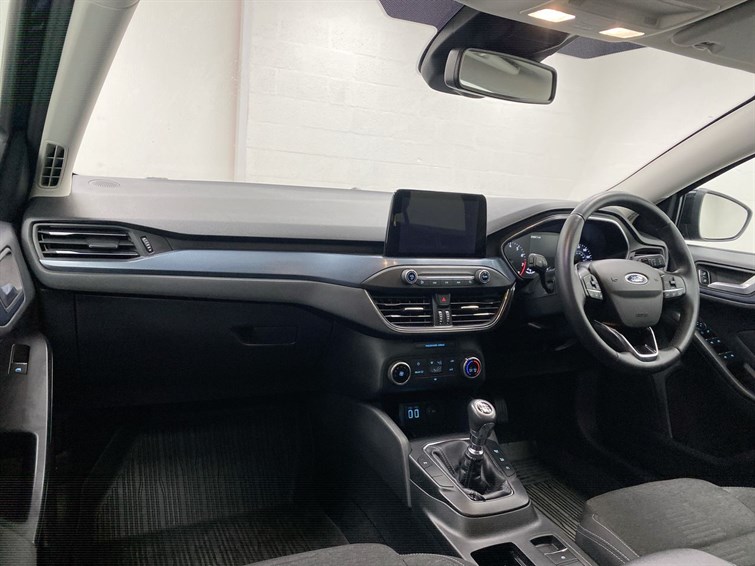 Used Ford Focus 2021 for sale - 77210629: Photo 2