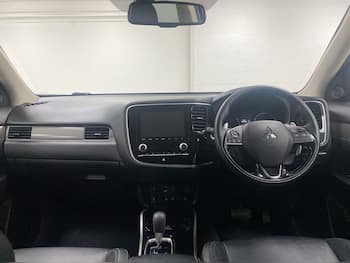 Used Mitsubishi Outlander 2020 for sale - 79647040: Photo