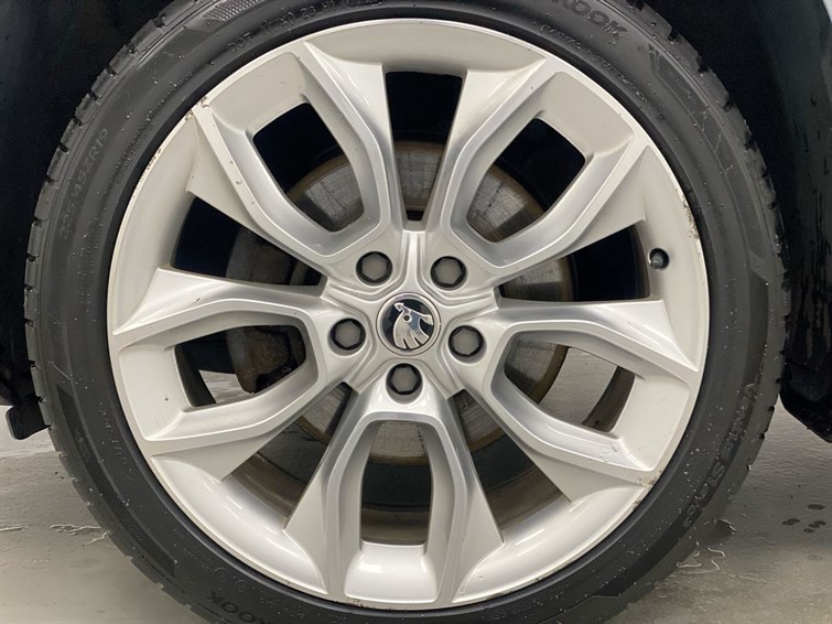 Used Skoda Karoq 2019 for sale - 77470300: Photo 9