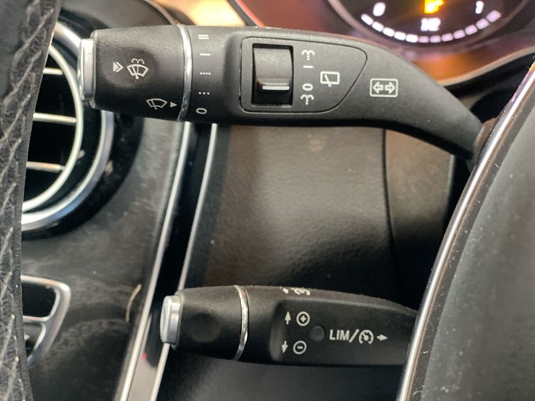 Used Mercedes-Benz GLC 2018 for sale - 77210643: Photo 38