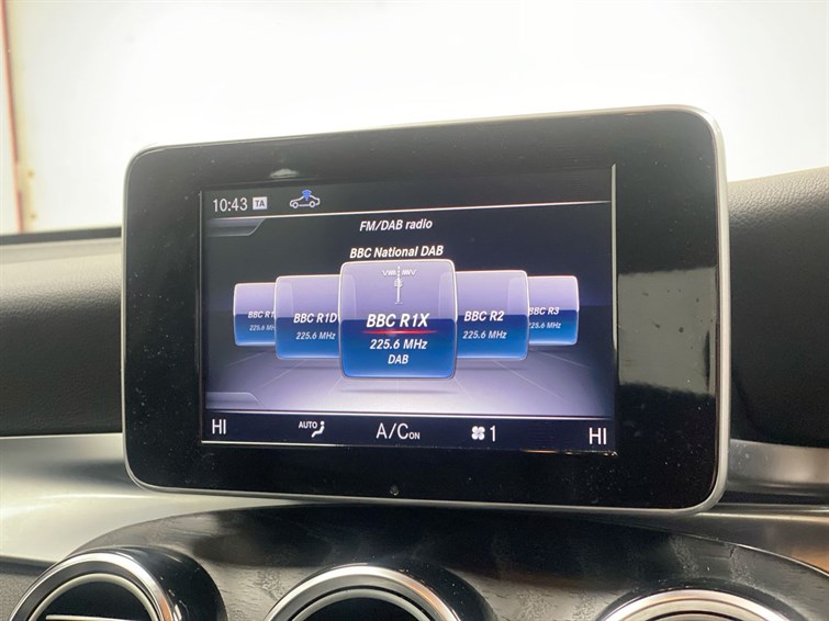 Used Mercedes-Benz GLC 2018 for sale - 77210643: Photo 47