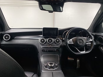 Used Mercedes-Benz GLC 2018 for sale - 77210643: Photo
