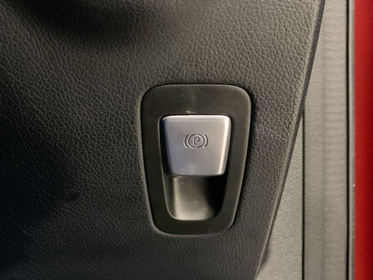 Used Mercedes-Benz GLC 2018 for sale - 77210643: Photo 51