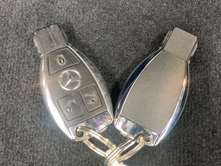 Used Mercedes-Benz GLC 2018 for sale - 77210643: Photo 59