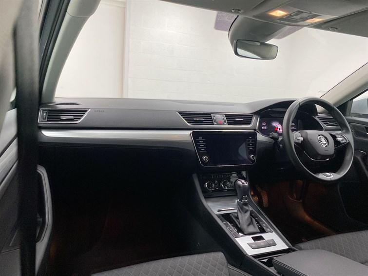 Used Skoda Superb 2022 for sale - 77959246: Photo 2