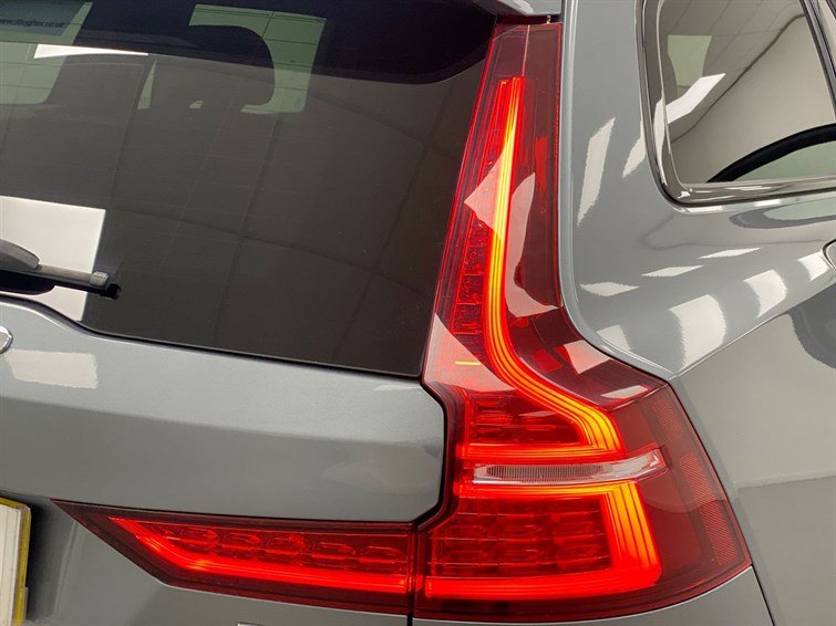 Used Volvo V60 2019 for sale - 77893570: Photo 23