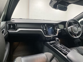 Used Volvo V60 2019 for sale - 77893570: Photo