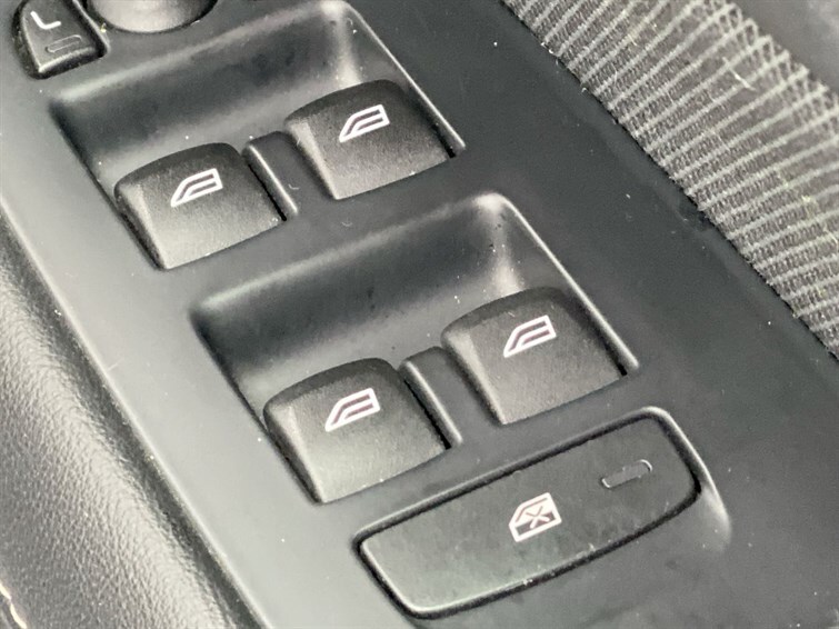 Used Volvo V60 2019 for sale - 77893570: Photo 34