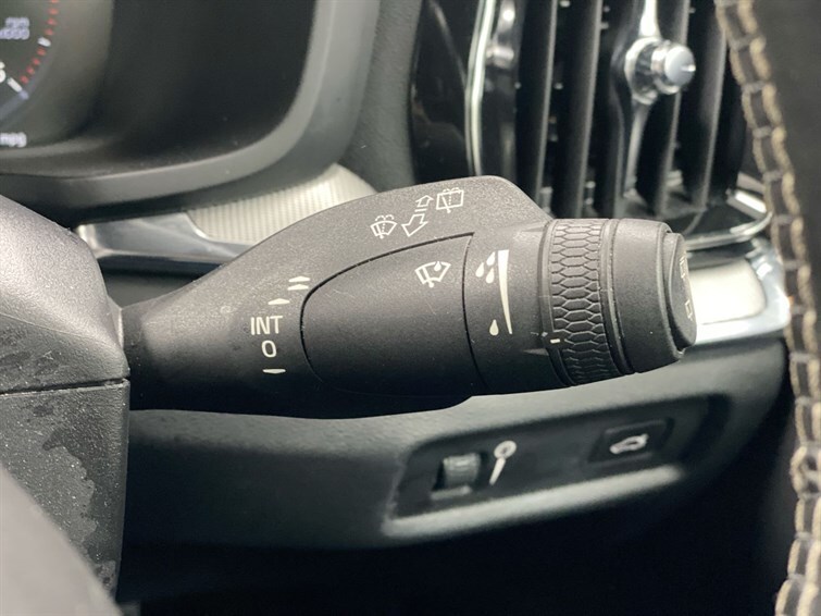 Used Volvo V60 2019 for sale - 77893570: Photo 42