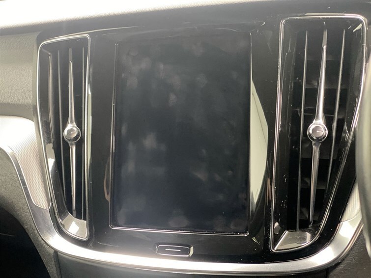 Used Volvo V60 2019 for sale - 77893570: Photo 45