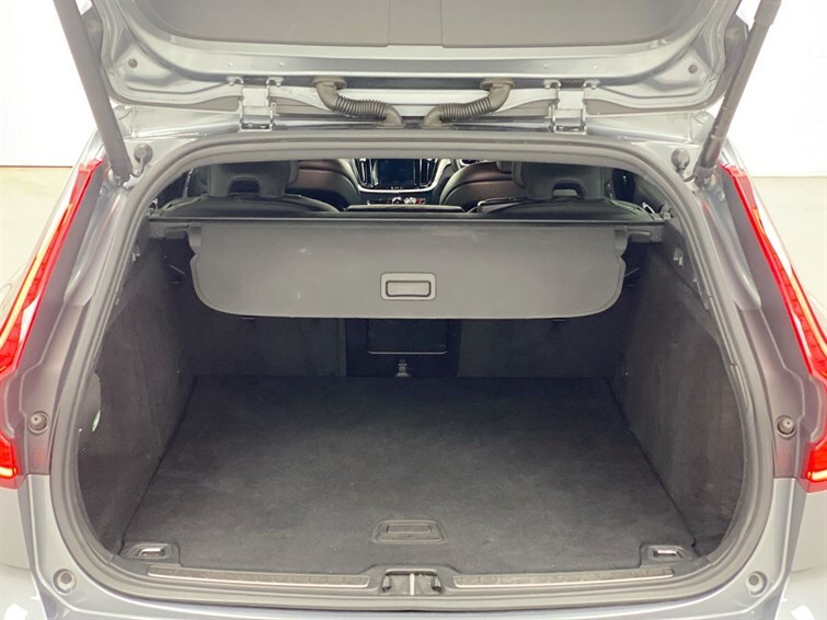 Used Volvo V60 2019 for sale - 77893570: Photo 67