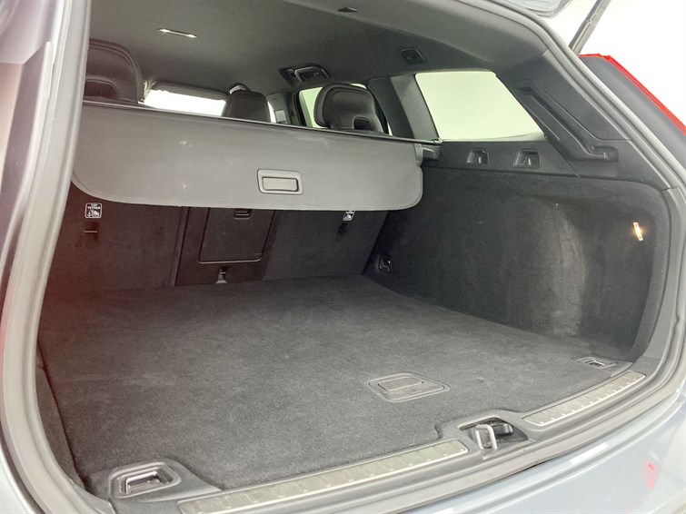 Used Volvo V60 2019 for sale - 77893570: Photo 68