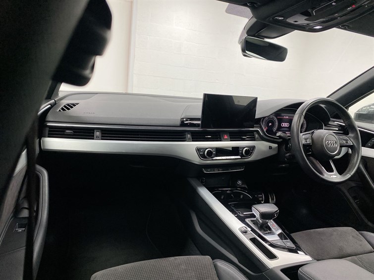 Used Audi A4 2021 for sale - 77659937: Photo 2