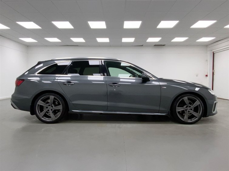 Used Audi A4 2021 for sale - 77659937: Photo 5