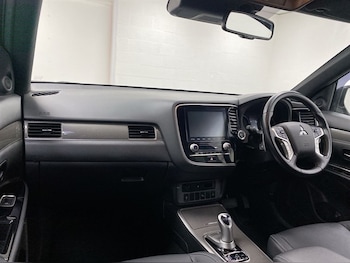 Used Mitsubishi Outlander 2021 for sale - 78624033: Photo