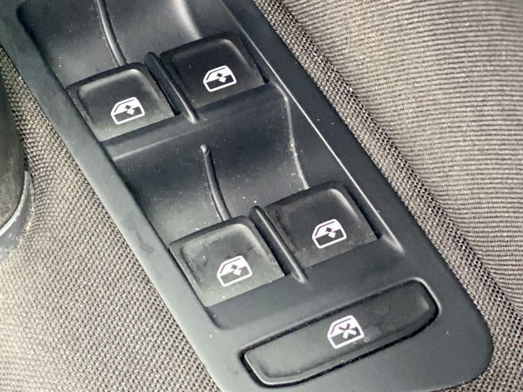 Used Volkswagen Golf 2019 for sale - 77210595: Photo 34