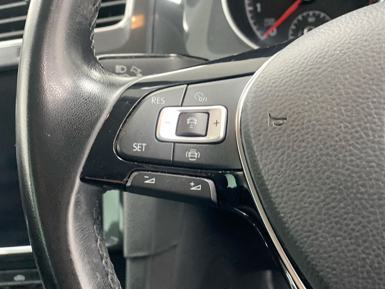 Used Volkswagen Golf 2019 for sale - 77210595: Photo 38